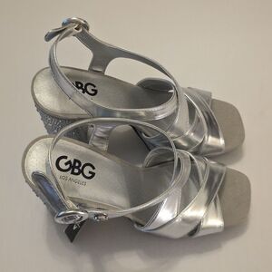 BRAND NEW GBG LOS ANGELES JEWEL STRAPPY HEELS  SANDALS R3